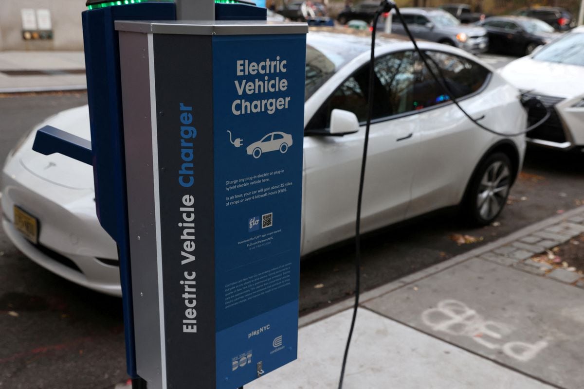 What the electric car transition really means for autoworkers