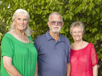 From left to right: British retirees Vilma Archer, Gerald Steel and Jean Steel in Archer’s garden.