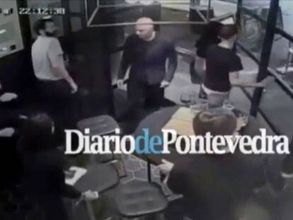 Video: Sergio Fariña stops the London Bridge terrorists from entering his bar.