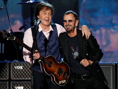 Paul McCartney (L) and Ringo Starr perform during the taping of "The Night That Changed America: A GRAMMY Salute To The Beatles", which commemorates the 50th anniversary of The Beatles appearance on the Ed Sullivan Show, in Los Angeles January 27, 2014.