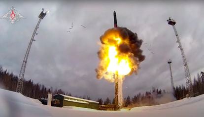 A Russian intercontinental missile is launched in an unspecified area of Russia during a drill.