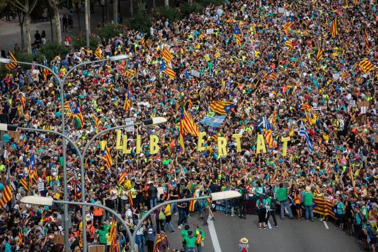 Protesters arrive from Barcelona province to the Catalan capital.
