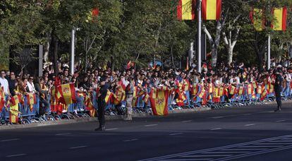 Hundreds of people watching the parade in Madrid.