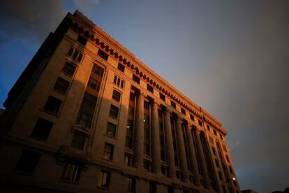 The sun sets on the Fulton County Courthouse, Monday, Aug. 14, 2023