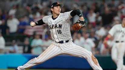 Japan pitcher Shohei Ohtani (16) aims a pitch during the ninth inning of a World Baseball Classic final game against the U.S., Tuesday, March 21, 2023, in Miami. Japan defeated the U.S. 3-2.