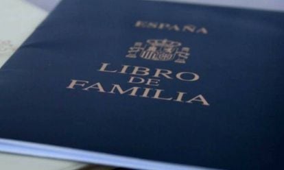 The traditional 'Libro de Familia' is no longer being issued, and will be gradually phased out.