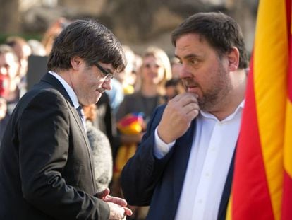 Puigdemont and Junqueras, during a demonstration in Barcelona.