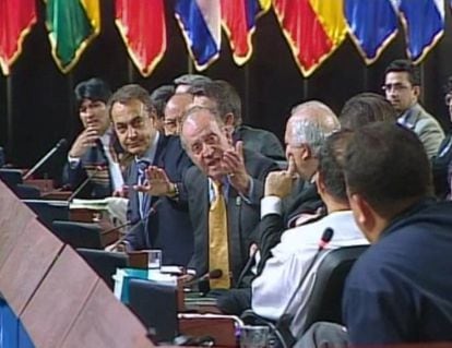 Juan Carlos tells then Venezuelan president Hugo Chávez to be quiet at the 2007 Ibero-American summit in Chile.