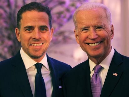 Hunter Biden (left) and his father, US President Joe Biden, pictured in 2016 in Washington.