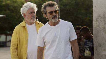 Pedro Almodóvar and Antonio Banderas during the filming of ‘Pain and Glory.’