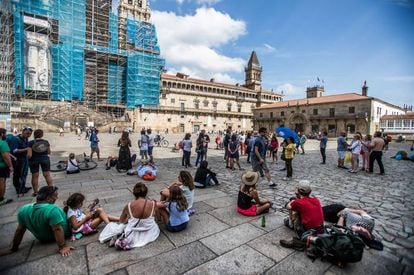 Tourists in Santiago's Plaza del Obradoiro square on Monday.