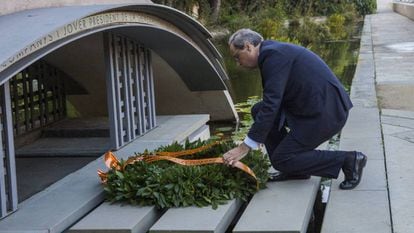 Catalan premier Quim Torra at the grave of Lluis Companys on Tuesday.