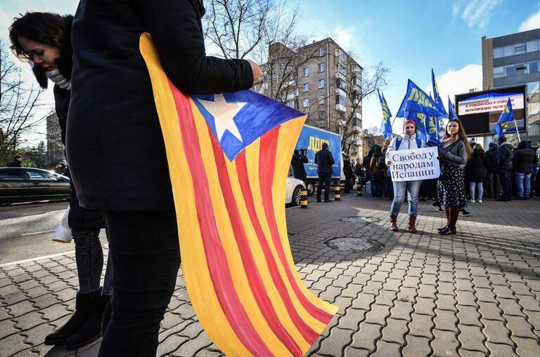 A pro-Catalan independence march in Moscow.