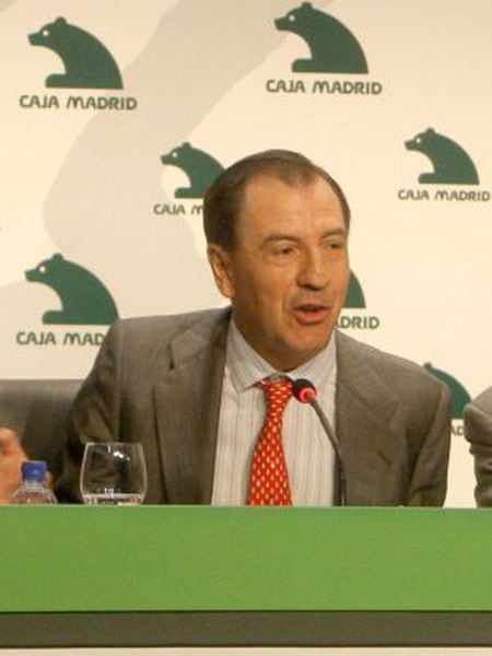 Ildefonso Sánchez Barcoj, pictured here in 2009, is one of people on the list of credit card holders.