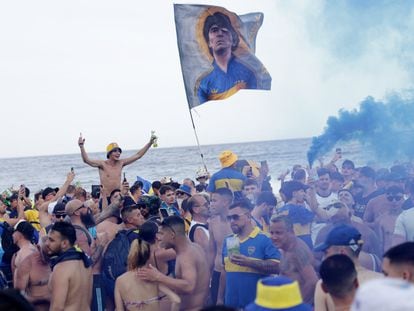 Boca Junior fans on Copacabana beach ahead of the Copa Libertadores Final. November 3, 2023.