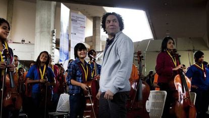 Gustavo Dudamel, with members of his youth orchestra in February 2016 in Caracas.