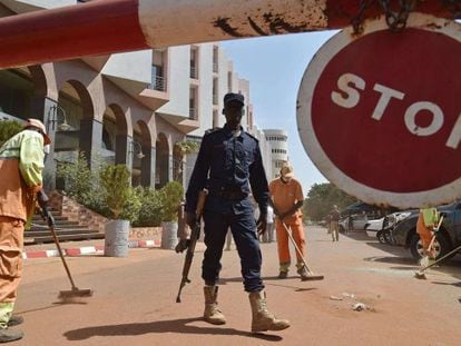 Shortly after the terrorist attack on a Mali hotel on November 22, Spain denied it was thinking of raising its troops there.