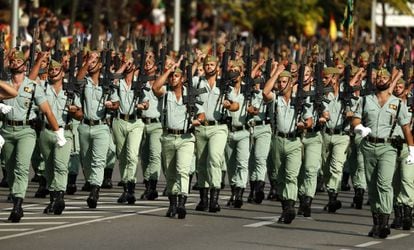 Members of La Legión marching on Spain's National Day, October 12.