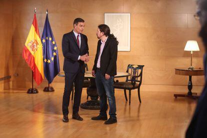Pedro Sánchez with Unidas Podemos leader Pablo Iglesias.
