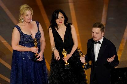 Annemarie Bradley, Judy Chin and Adrien Morot receive the film's Oscar for Best Makeup and Hairstyling in 'The Whale'.