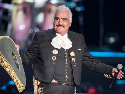 Vicente Fernández, during a concert in 2015.
