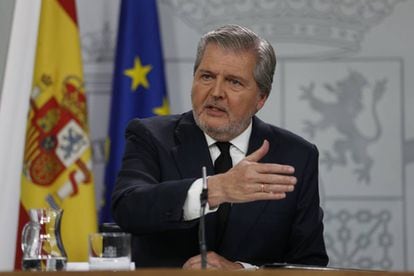 Spanish government spokesman Iñigo Mendez De Vigo during a Friday press conference.