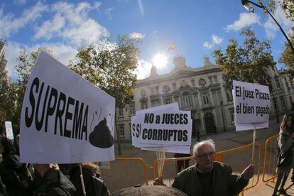 Protesters outside the Supreme Court in Madrid on Wednesday morning.