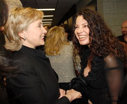 Hillary Clinton and Fran Drescher, in New York in 2006.