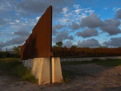 Dusk begins to fall at a section of border fence in Brownsville, Texas, on Wednesday, Nov. 8, 2023.
