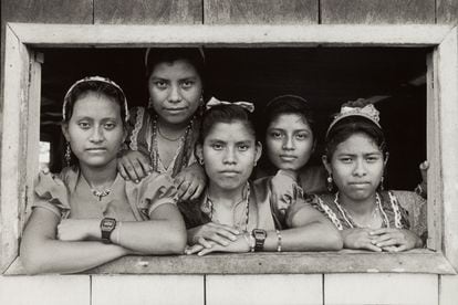 Mujeres en las comunidades Zapatistas