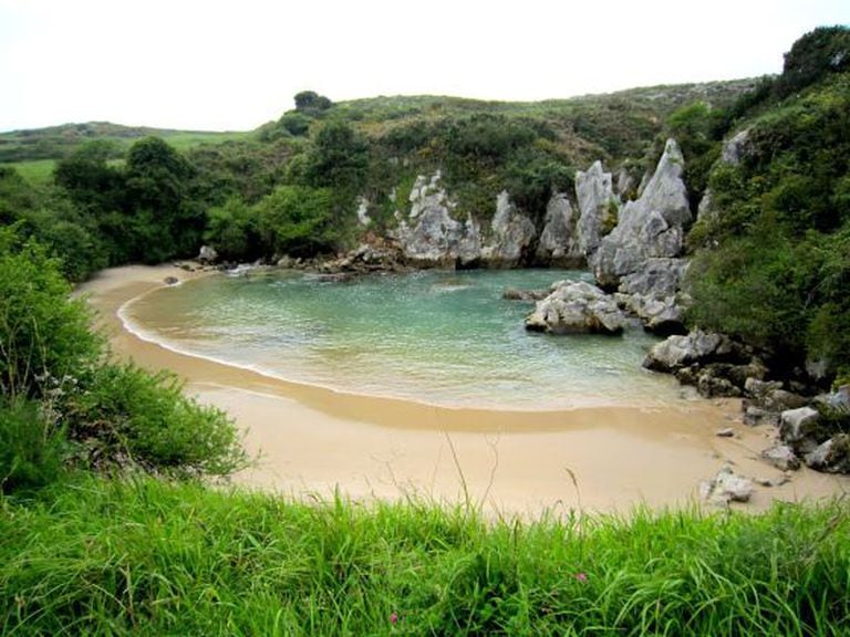 Gulpiyuri. Llanes, Asturias