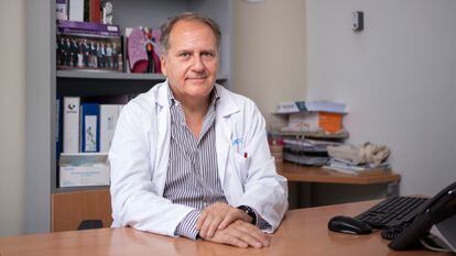Javier de Castro, oncologist at La Paz Hospital, Madrid. 
