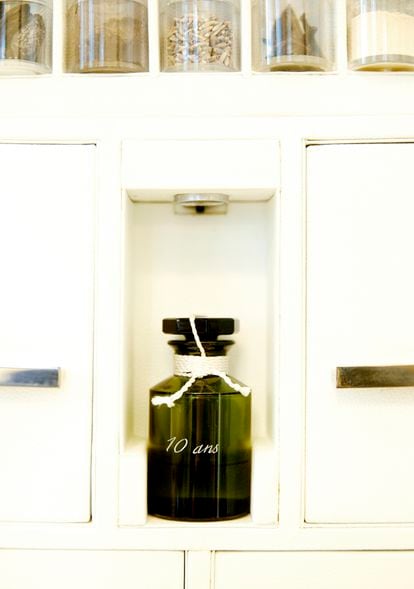Botella que conmemora los 10 años de la primera fragancia para su primera 'maison', dedicada a crear aromas a demanda.