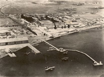Aerial view of the air field in Los Alcázares, Murcia, in May 1937. LOS ALCÁZARES AERONAUTICS MUSEUM