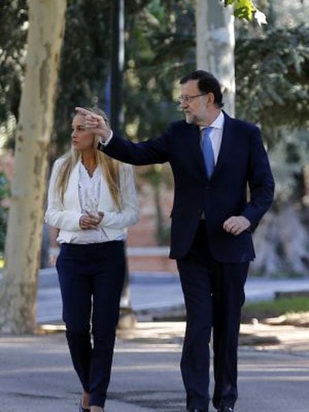 Mariano Rajoy with Lilian Tintori, wife of jailed Venezuelan opposition leader Leopoldo López, in September in Madrid.