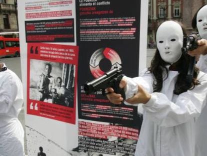 Protest against arms sales in Bilbao.