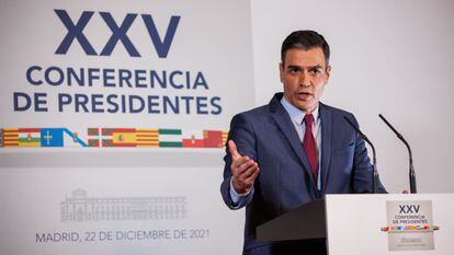 Spanish Prime Minister Pedro Sánchez spearing at a press conference following the regional meeting.
