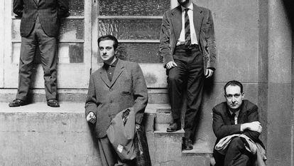 Writers Jaime Gil de Biedma, Jos&eacute; Agust&iacute;n Goytisolo, Carlos Barral and Jos&eacute; Mar&iacute;a Castellet in 1961