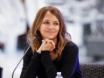 Halle Berry at a talk at the University of Illinois-Chicago on January 11, 2024.