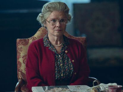IImelda Stauton as Queen Elizabeth II in the sixth season of 'The Crown'.