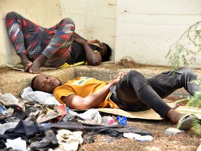 Sub-Saharan migrants rest in Sfax (Tunisia), on July 5, 2023.