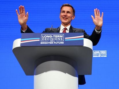 British Chancellor of the Exchequer, Jeremy Hunt, gestures at Britain's Conservative Party's annual conference in Manchester, Britain, October 2, 2023.