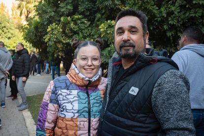 Minerva Morgado, a hairdressing student aged 18, and her father, Antonio Morgado, 47, at the protests in Cádiz on Tuesday.