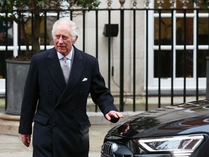 Britain’s King Charles III is seen leaving The London Clinic on January 29, 2024, in London, England. T
