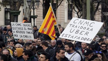 Video: Taxi drivers and their families protest in Madrid on Thursday.