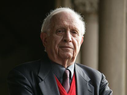 Roy Glauber in December 2006.