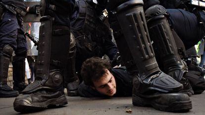 Protests on Friday over the Spanish Cabinet meeting in Barcelona.
