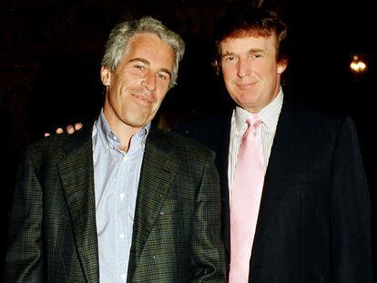 Jeffrey Epstein and Donald Trump at Mar-a-Lago, Palm Beach (Florida), in 1997.