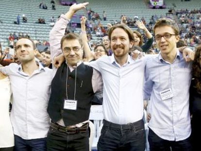 Podemos leader Pablo Iglesias (center) with his team.
