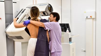 A mammogram being carried out at a hospital in the Basque Country.